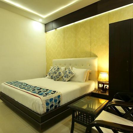 โรงแรมริยา พาเลส อัครา ภายนอก รูปภาพ